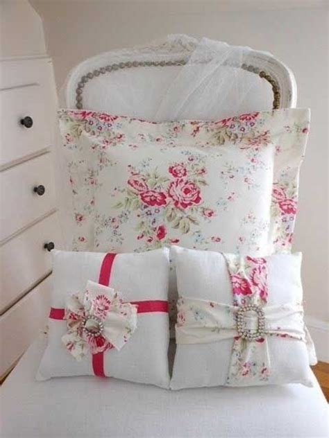 Cuscini divano arredo di design. 7 idee per il cuscino per la poltrona in stile Shabby Chic ...