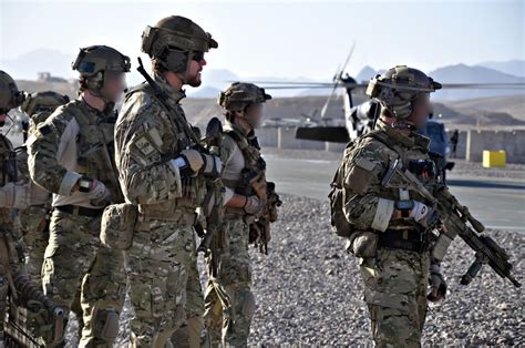 Australian Sas Operators In Afghanistan The Operator In The Center