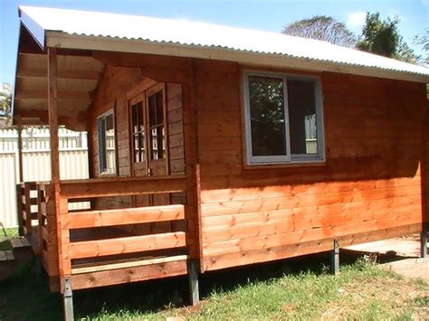 Being curious, i bought his ebook last week to check it out and you get a wealth of information that i think is well worth the 5 bucks. Cabin Life - Affordable Housing Gallery - Self Sufficient ...