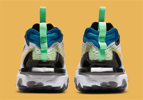 Phantom forces with a free code of course! Nike React Vision Phantom Green Abyss CZ7870-00 | SneakerNews.com