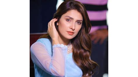 Ayeza Khan Channels Her Inner Sridevi In A New Photoshoot Daily Times