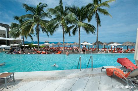 Dreams Vallarta Bay Resort And Spa Pool Pictures And Reviews Tripadvisor