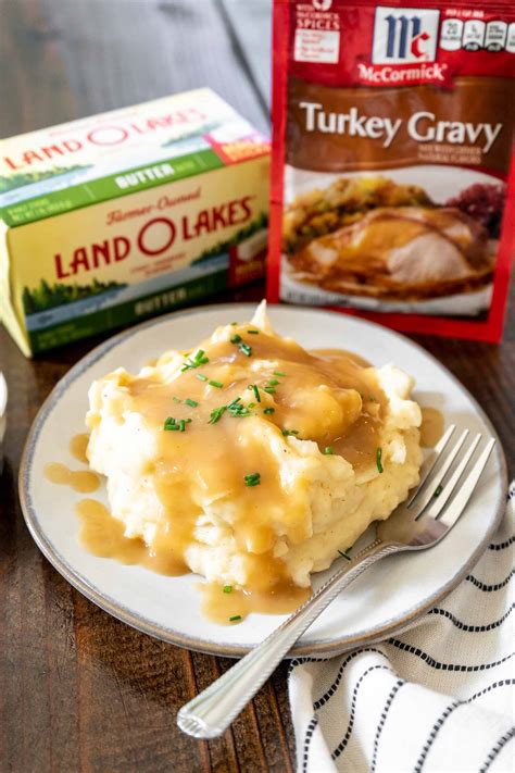 Perfect Mashed Potatoes And Gravy Get On My Plate
