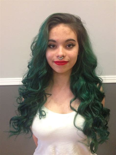Green mermaid hair for this beautiful girl! Long hair with ...