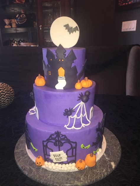 Second awesome Halloween Birthday cake 🎃 : halloween