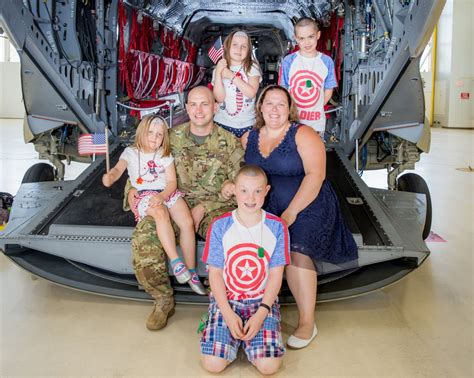 Army Wives In The Running For 2017 Military Spouse Of The Year