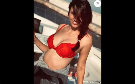 Delphine Wespiser En Soutien Gorge Rouge Le Avril Purepeople