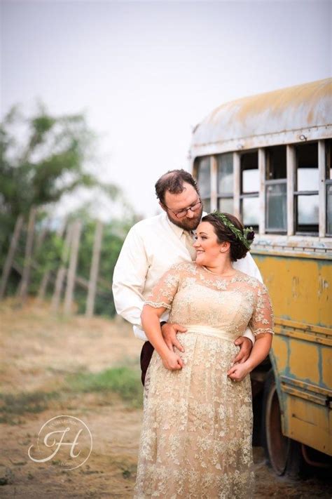 Shop new and gently used vintage wedding dresses and save up to 90% at tradesy. Wedding pictures vintage wedding dress Sandstone Vineyards ...