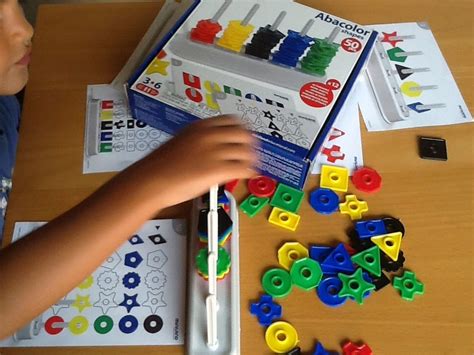 Actividades de educación infantil para realizar online y gratis para 3 años. Abacolor shapes, un divertido juego matemático para niños ...
