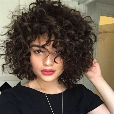 As you've seen, you can find a pretty and quick 'do, whether your hair is short, long or of medium length. Low Maintenance Short Haircut Ideas | Curly hair styles ...