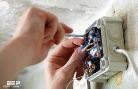 From there it goes to the meter and then to the breaker (or fuse box) and then to the rest of the house (lighting, receptacles and hardwired… Residential electrical wiring guide for electricians | EEP