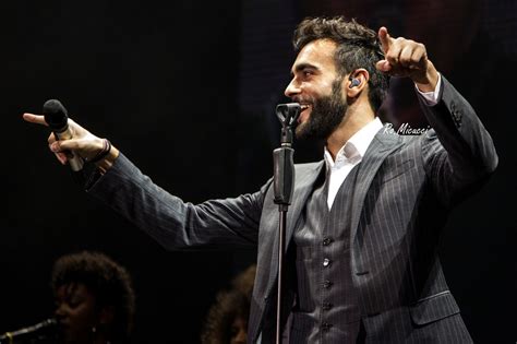 Dalla sua casale monferrato, è riuscito a conquistare il mondo. Fattore M: spazio dedicato a Marco Mengoni. Record di ...