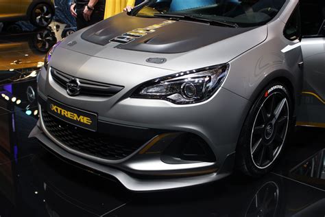 Vidéo En Direct De Genève 2014 Opel Astra Opc Extreme Future Reine