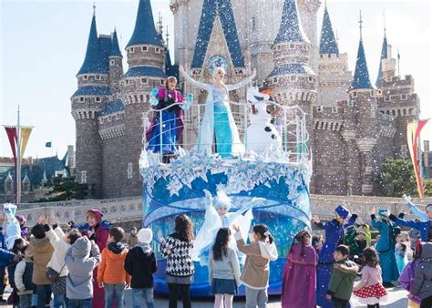 “anna And Elsas Frozen Fantasy” At Tokyo Disneyland 111 319