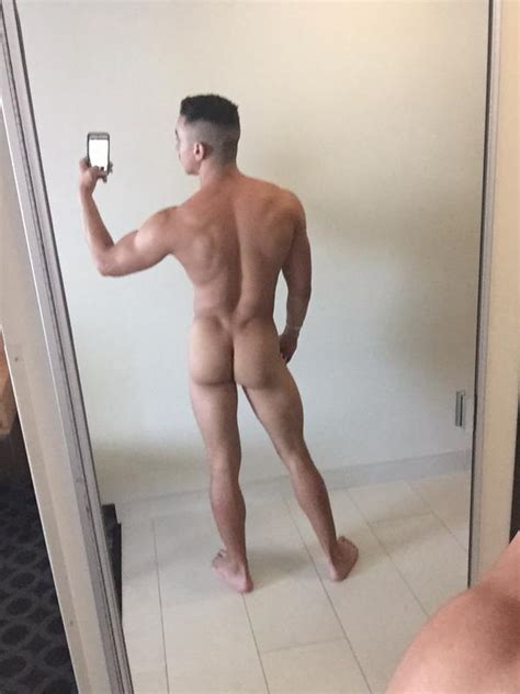 Fit Sammywond R Posing Naked On Webcam Mrgays