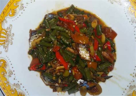 Tambahkan kecap asin, minyak wijen, saus tiram, dan garam, aduk cepat (± 1 menit), angkat. Resep Tumis Kacang Panjang ikan asin oleh Meieka Silviana ...
