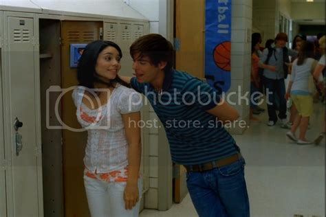 high school musical troy♥gabriella 22 because troy probably never