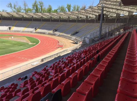 It is currently used mostly for association football matches and is the home stadium of rangers. (Fotografías) Comenzó la instalación de butacas en el ...