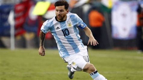 Lionel Messi Pays Wages Of Argentina Team Security Staff India Today