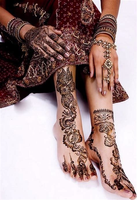 Ceberities And Style Arabic Mehndi Designs For Feet 2011 Pictures