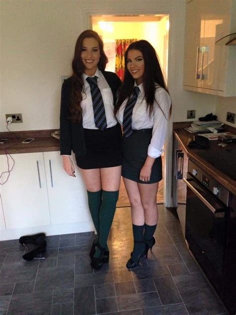 Pin By Azzabee31 On Schoolies School Girl Dress Sexy School Girl Outfits Girls In Mini Skirts