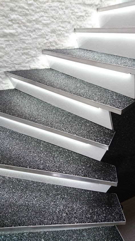 Teppich ist außerdem elastisch und weich und scheint daher das ideale material zu sein, um ihre treppe zu verkleiden. Steinteppich selbst verlegen | Treppenbelag, Außentreppe ...