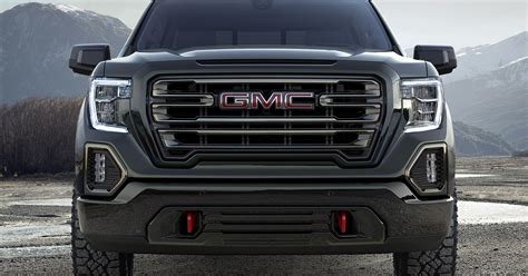 New York Auto Show Gmc At4 Pickup Is Colored All In Black Joining Trend