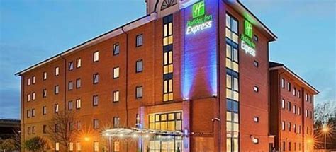 Holiday Inn Express Castle Bromwich Hotel Birmingham Airport And Parking