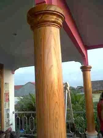Profil tiang minimalis untuk garasi rumah. Cat motif efek urat kayu | cat motif kayu - Kreasi Karya Cipta