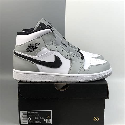 Following its reveal last month, the air jordan 1 mid light smoke grey is now scheduled to debut at retailers next week. Air Jordan 1 Mid Light Smoke Grey/Black-White For Sale ...