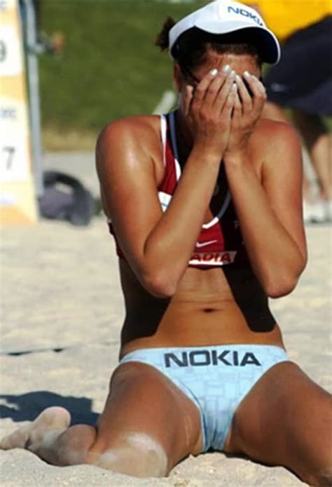 30 Hilarious Camel Toe Fails Meant To Be Sexy Page 23 Of