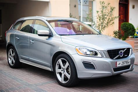 Loaded with features, and providing a very comfortable ride, this small suv is plenty big enough for my family of 5. Owner's Review: 2010 Volvo XC60 T-6 R-Design - Motoring ...