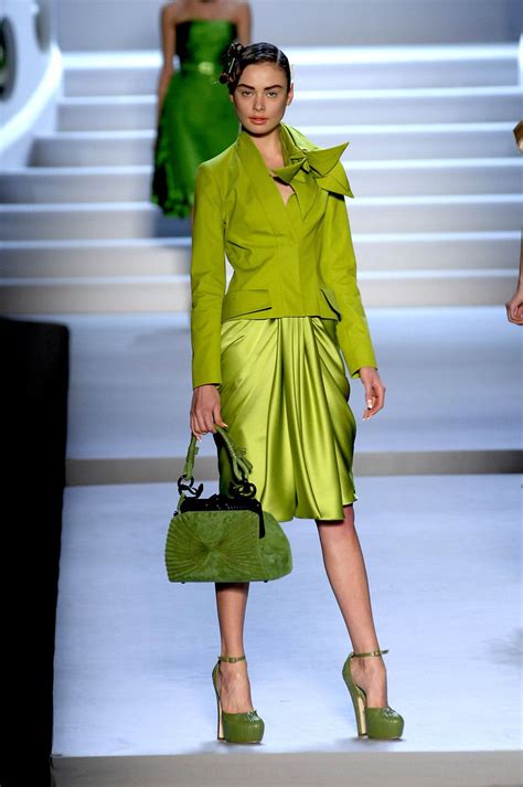 204 Photos Of Christian Dior At Paris Fashion Week Fall 2007 Grüne