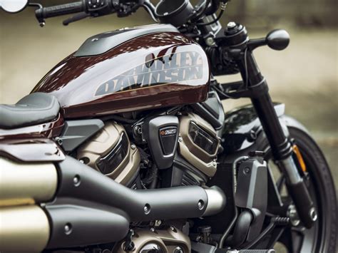 2021 Harley-Davidson Sportster S cruiser motorcycle revealed | Shifting ...