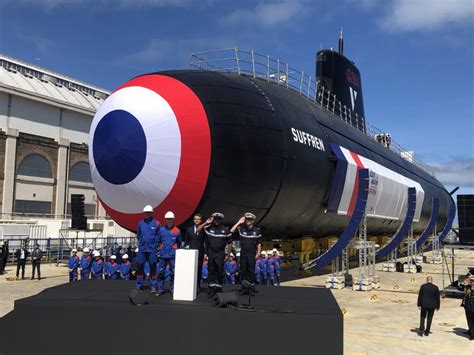 France Launches First Nuclear Powered Cousin Of Rans New Submarines