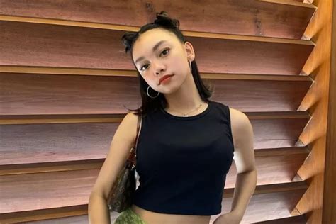 Profil Naura Ayu Pemeran Rea Dan Fara Di My Nerd Girl Ternyata Seorang Penyanyi Ayo Semarang