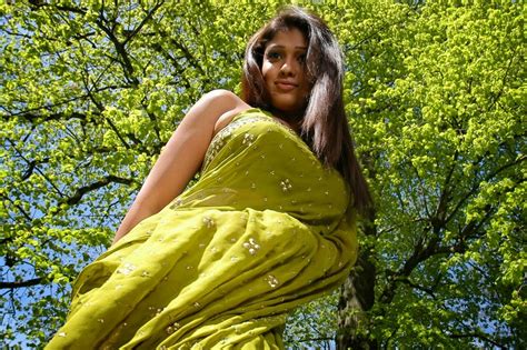 Nayanthara Latest Awesome Green Saree Exclusive Stills Gallery