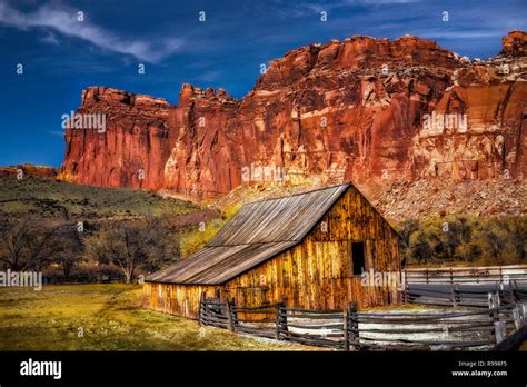 Fruita Barn Capitol Reef National Park Fruita Utah Usa Stock Photo