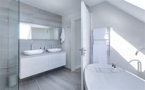 Difference Between Bathroom, Washroom, Restroom, Water Closet, Toilet