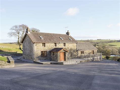 Ffynnonmeredydd Cottages The Farmhouse Ref Oyv In Mydroilyn Near