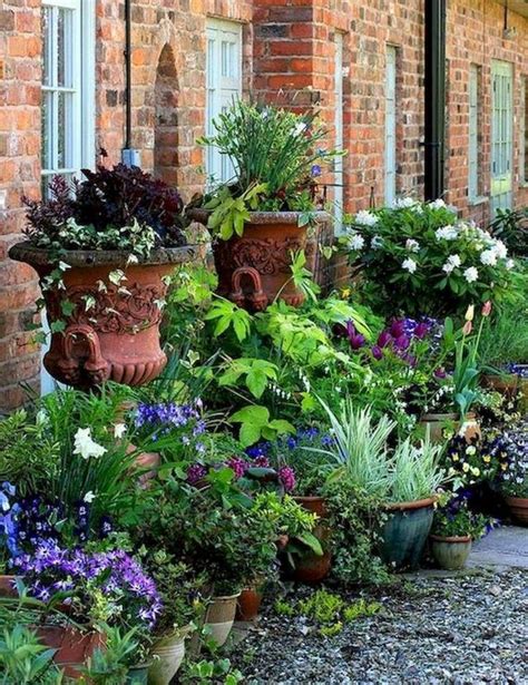 18 Beautiful Container Gardening Ideas For Your House Small Garden