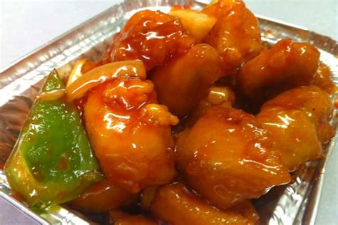 In a cup or bowl whisk the cold water or pineapple juice with cornstarch until smooth and well blended i had take out chinese food a few weeks ago and ordered sweet and sour chicken balls. hong kong sweet and sour pork