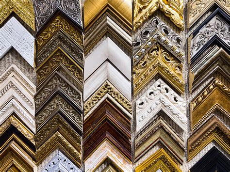 I profili di legno fini perdono di stabilità e possono distorcersi. Cornici su Misura Personalizzate Milano - ColorificioNelli.it