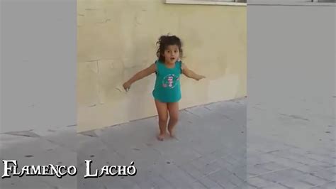 Petite Gitane De 3 Ans Qui Dance Amalia Niña De 3 Años Bailando