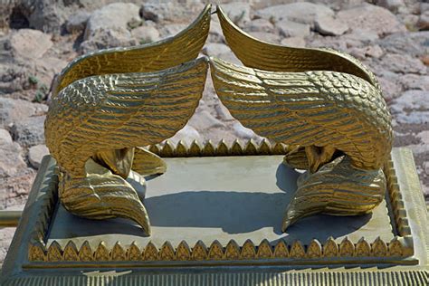 570 Ark Of The Covenant Stock Photos Pictures And Royalty Free Images