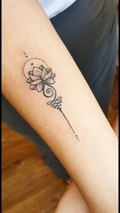 Cool Small Wrist Tattoos Tatouage Moderne Tatouage