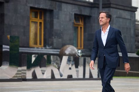 Mark Rutte Becomes Netherlands Longest Serving Prime Minister Reuters