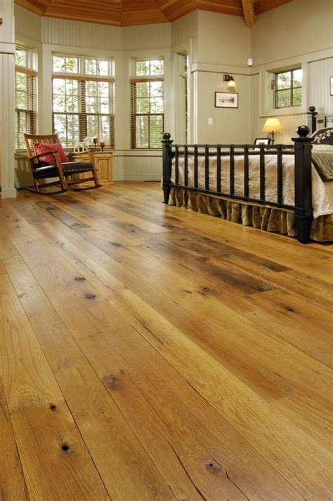 Reclaimed Oak Flooring Entry Way | Carlisle Wide Plank Floors