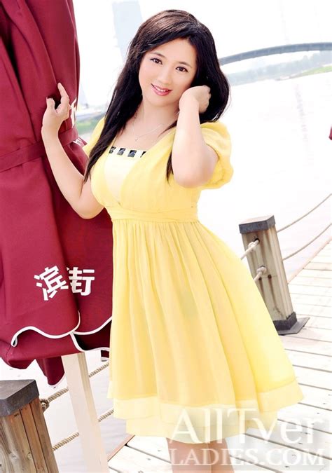 Id 48701 Hot China Single Woman Pengyue 37 Years Old From Shenyang China