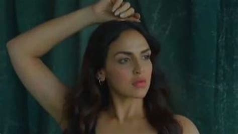 Esha Deol’s Washboard Abs Give Us The Ultimate Monday Motivation Watch Video